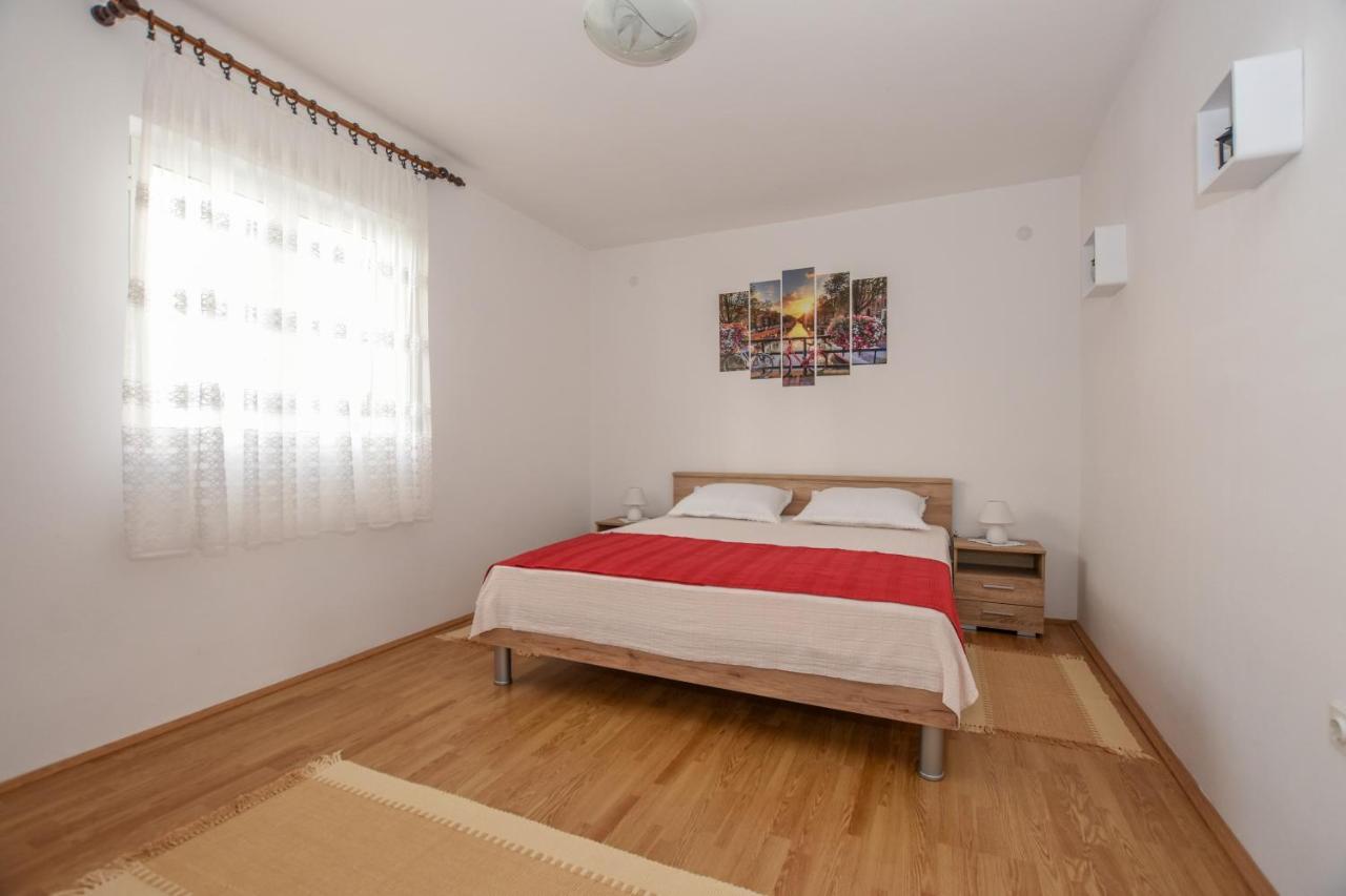 Apartmani Andreja Pag Town Luaran gambar