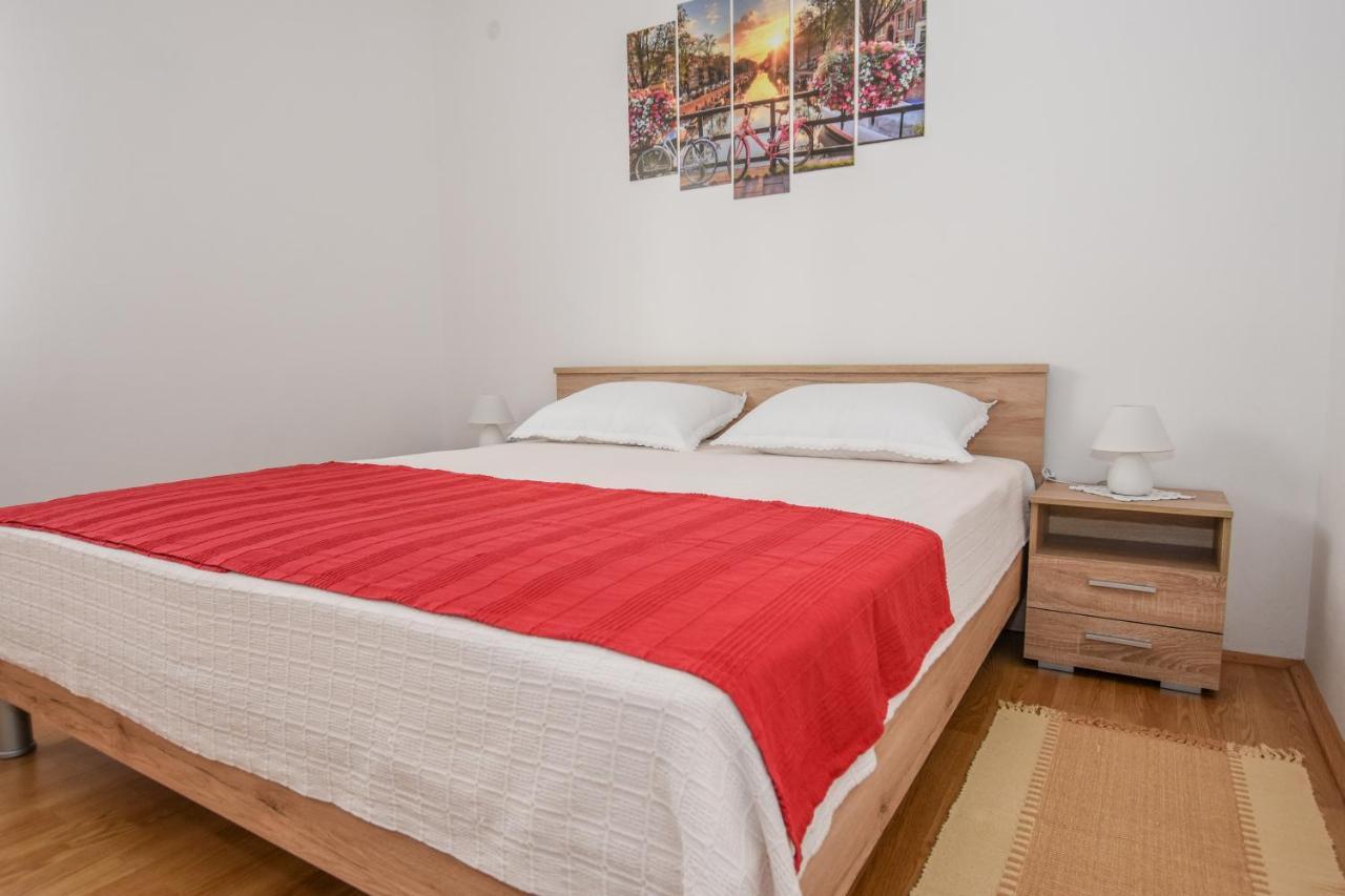 Apartmani Andreja Pag Town Luaran gambar