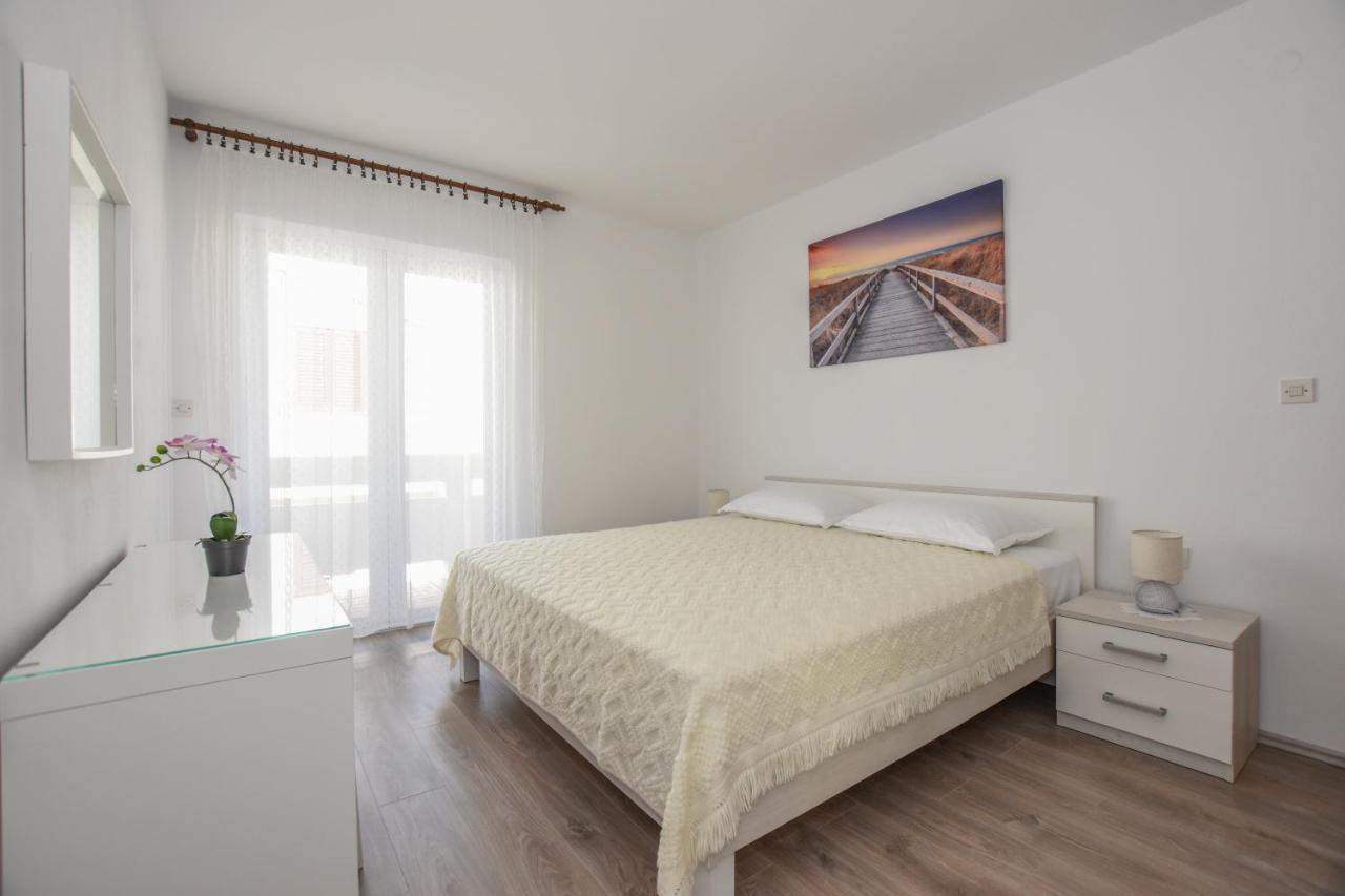 Apartmani Andreja Pag Town Luaran gambar