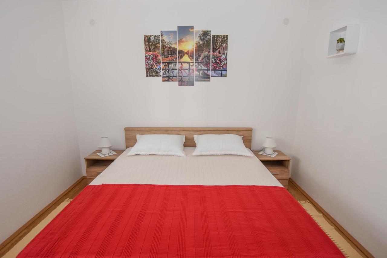 Apartmani Andreja Pag Town Luaran gambar